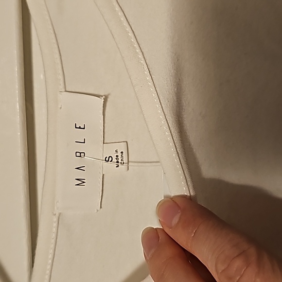 Bubble sleeve bodysuit - Picture 2 of 4